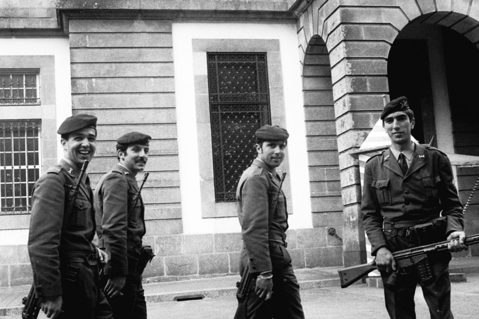 25 de abril